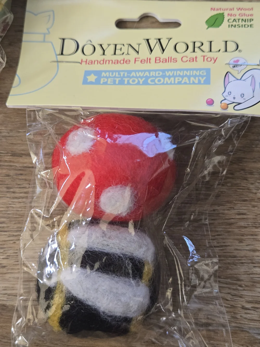 DOYEN WORLD Handmade Cat Toy SET- Felt Balls Infused with Catnip